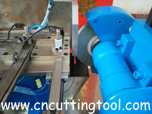 Automatic control saw blade segment grinder and sharpening machine