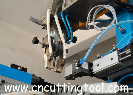 Brazing center automatic feeding solder, brushing flux,rotate saw blade brazing machine