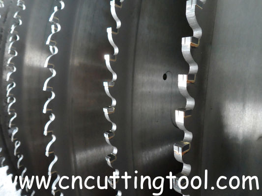 700mm Metal Cutting TCT Saw Blade with 140z Carbide Tips by EFFEMAX