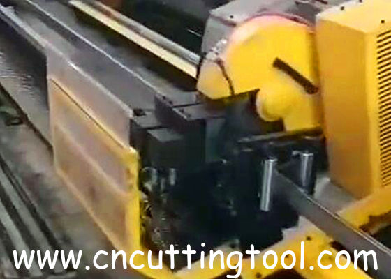 HSS/TCT auto high speed flying cold saw with servo motor control