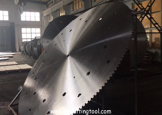 Induction welding tempering quarry saw blanks for gantry cutting machine