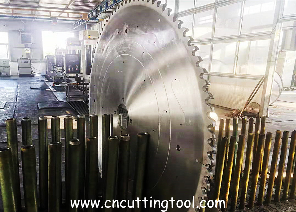 Carbide Tipped Saw Blade 8CrV 80CrV2 75Cr1 140 Teeth 1600mm Diameter for Precise Cutting