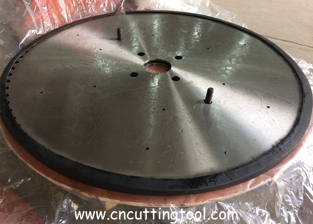High speed and smooth cut of alloy steel by Tungsten Carbide Tipped Saw Blade