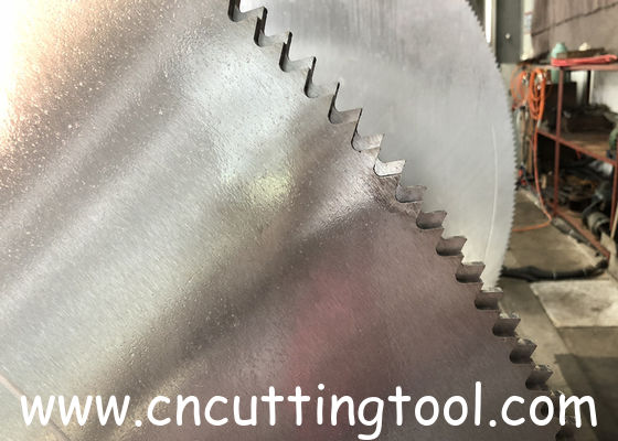 المنشار البارد الثقيل مع مواد شفرة الفولاذ المسبوك ومقاومة الحرارة حتى 1000 درجة فهرنهايت